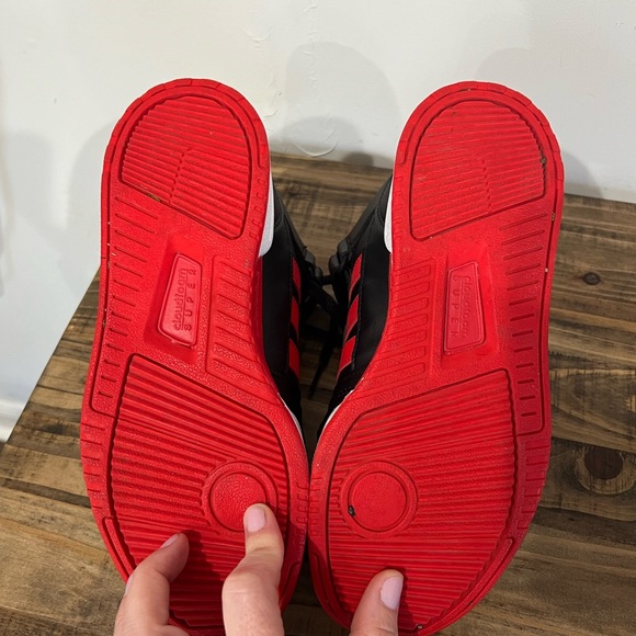 Boys Adidas high top sneakers size 4 1/2 EXCELLENT CONDITION! - Picture 4 of 4